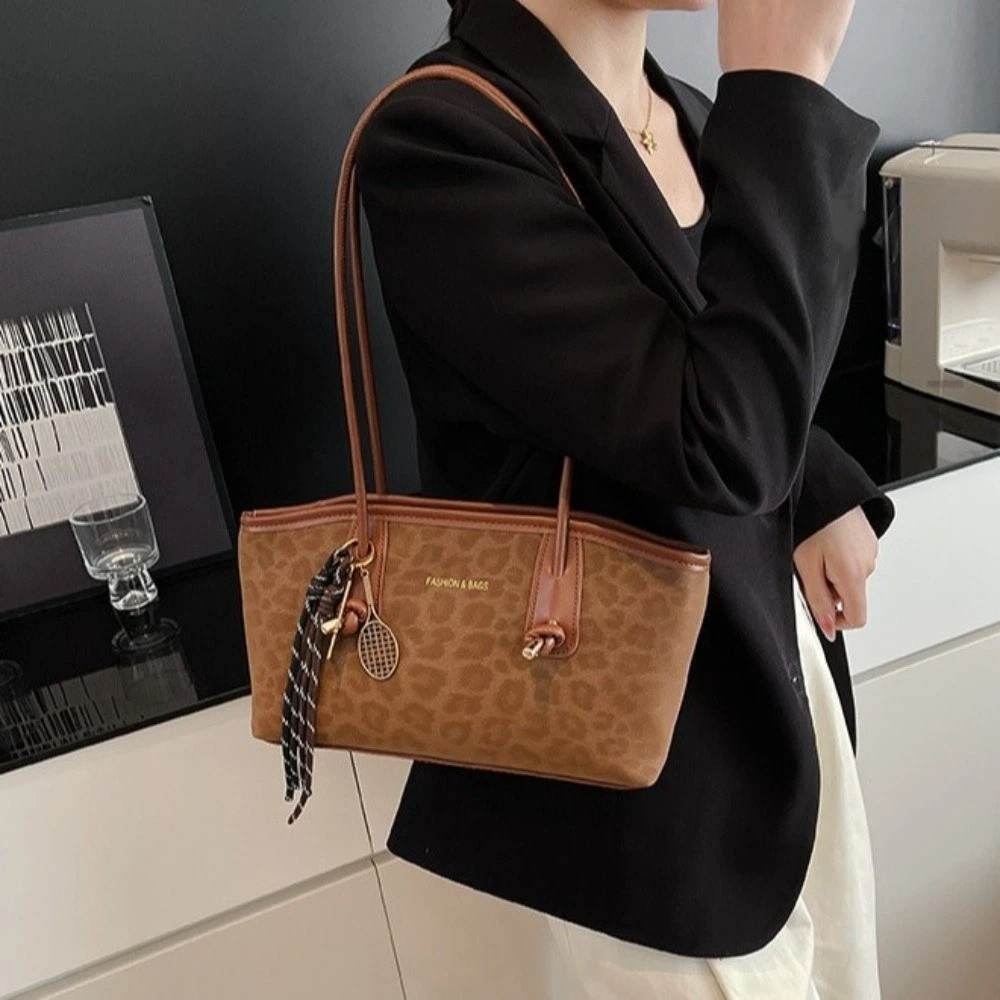 Unique Retro Leopard Print Und - огляд і ціна Unique Leather Work