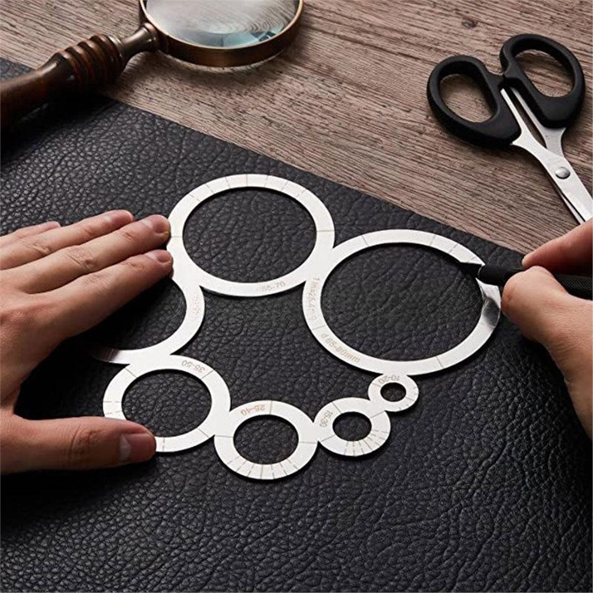 Leatherworking Corner Cutting  - огляд і ціна Leatherwork Ruler