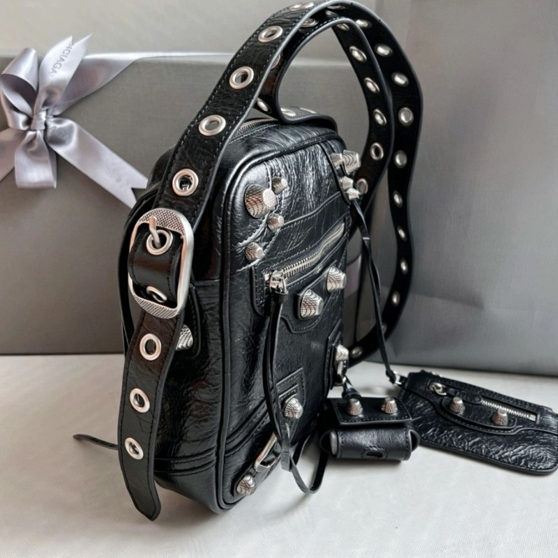 2026 New Street Style Motorcyc - огляд і ціна Leatherwork Rivets